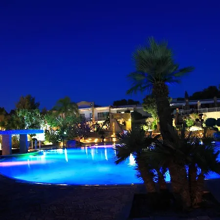 منتجع Eden Country