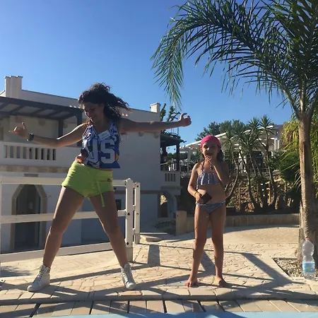 Eden Country אתר נופש 4*