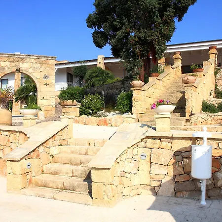 Eden Country Resort 4*