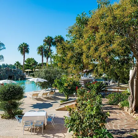 אתר נופש Eden Country 4*
